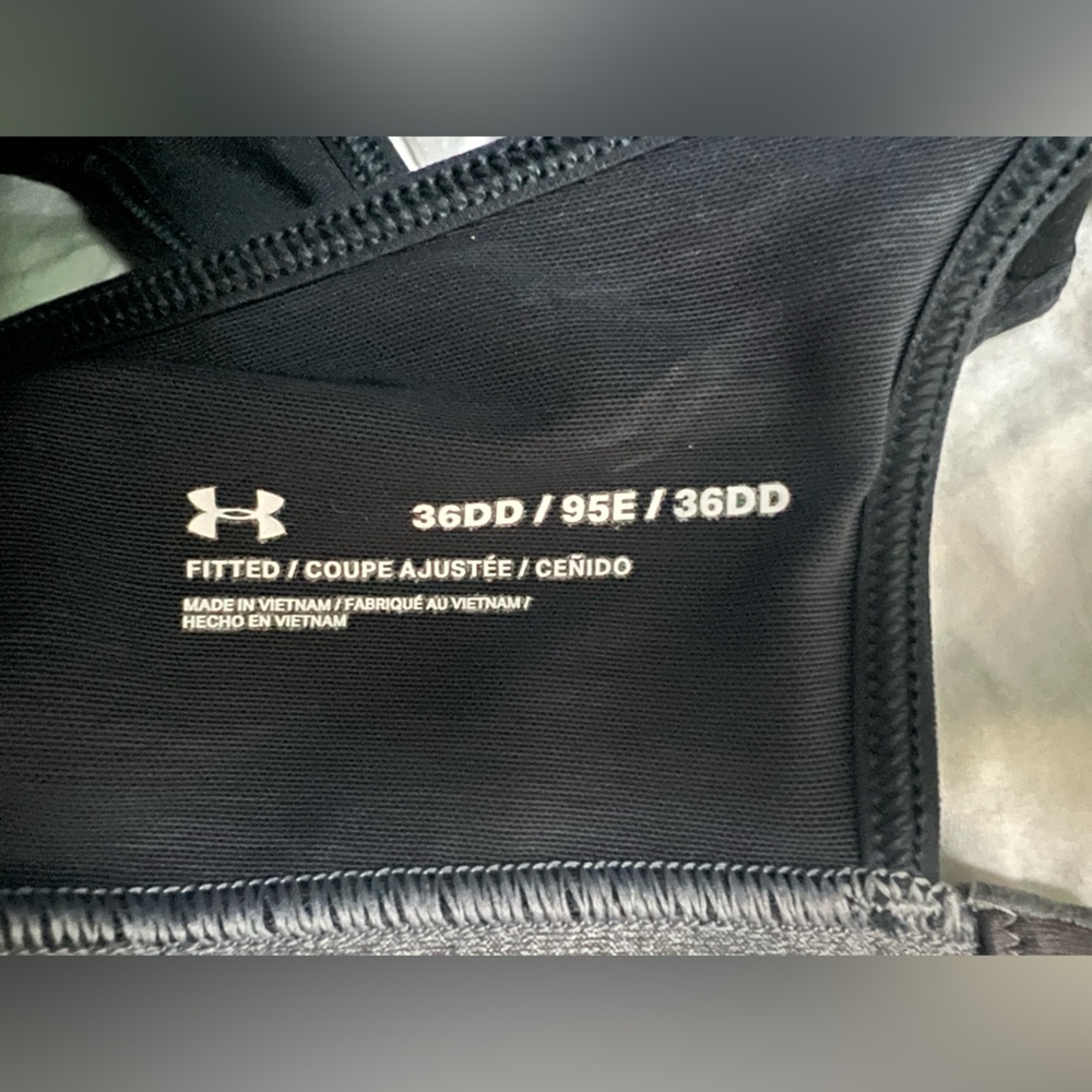 Under Armour High Impact Molded Cups Sports Bra 36DD - Picture 6 of 8